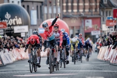MENTEN Milan (BEL/Lotto-Dstny) wins the bunch sprint of the 55th Le Samyn 2023

One day race from Quaregnon to Dour (BEL/209km)

©kramon